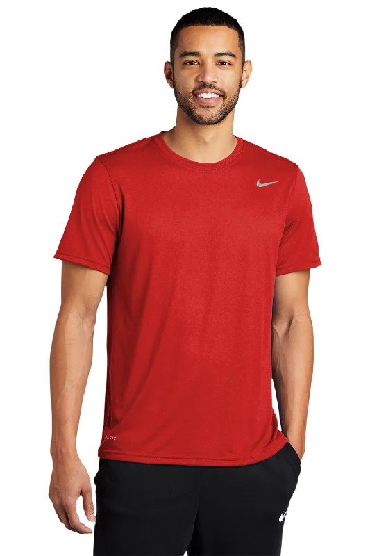 Nike Mens Team rLegend Dri-Fit Moisture Wicking Short Sleeve Crewneck T-Shirt - University Red