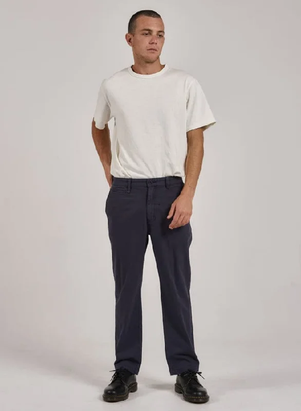 Minimal Thrills Work Chino - Station Navy